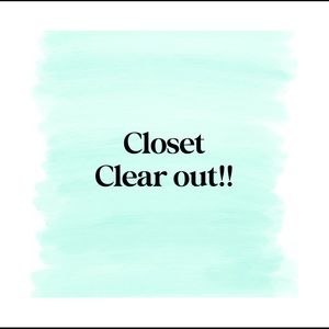 Closet clean it today with discounted shipping! Make me an offer.😃